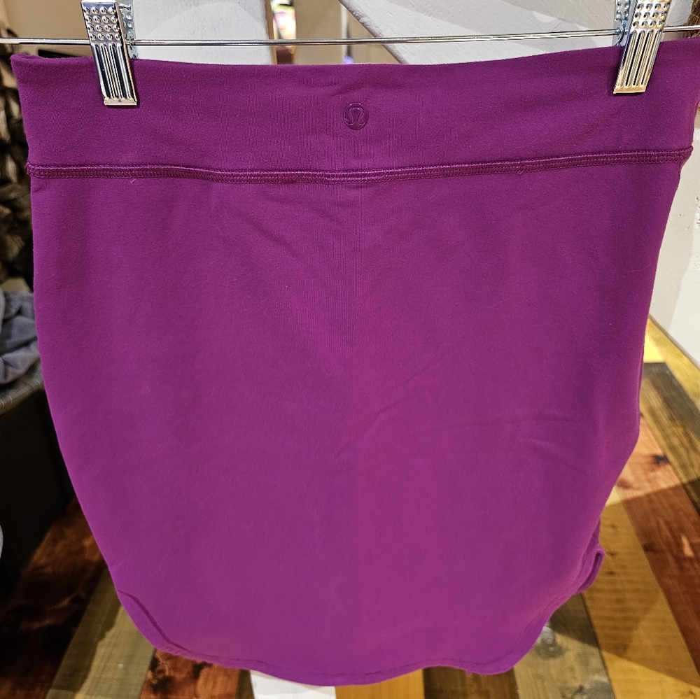 Lululemon Skirt size 6